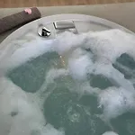 Dos Torres Edoras Con Jacuzzi Privado Y Parking Gratuito En El Centro アパート *